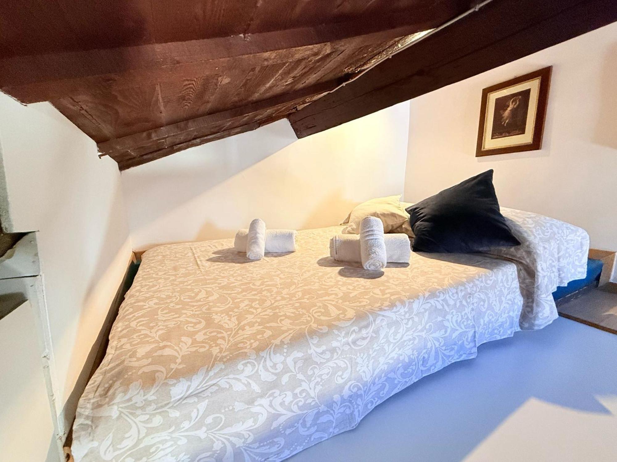 Ferienwohnung Rione VI Loft Rom Zimmer foto